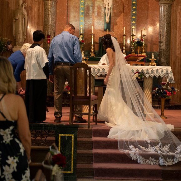 White Lace Cathedral Wedding Veil with Comb - Picture 3 of 3